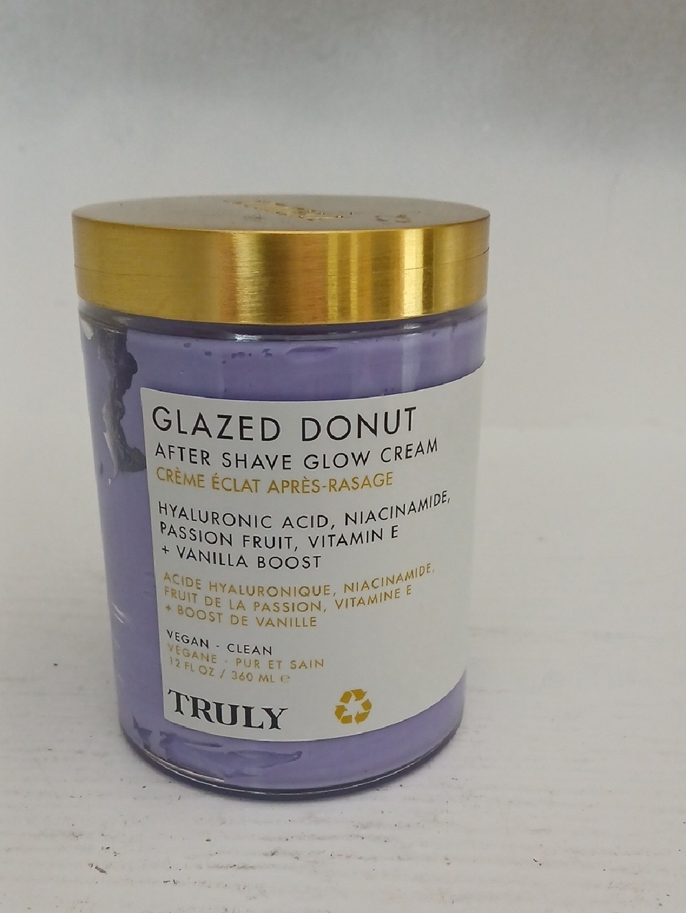 TRULY Glazed Donut After Shave Glow Cream
